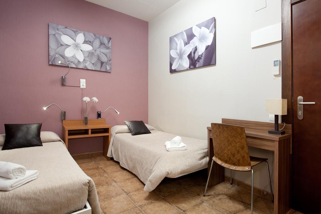 Pension Mariluz Barcelona Bilik gambar