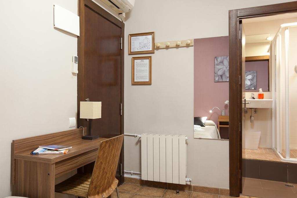 Pension Mariluz Barcelona Bilik gambar