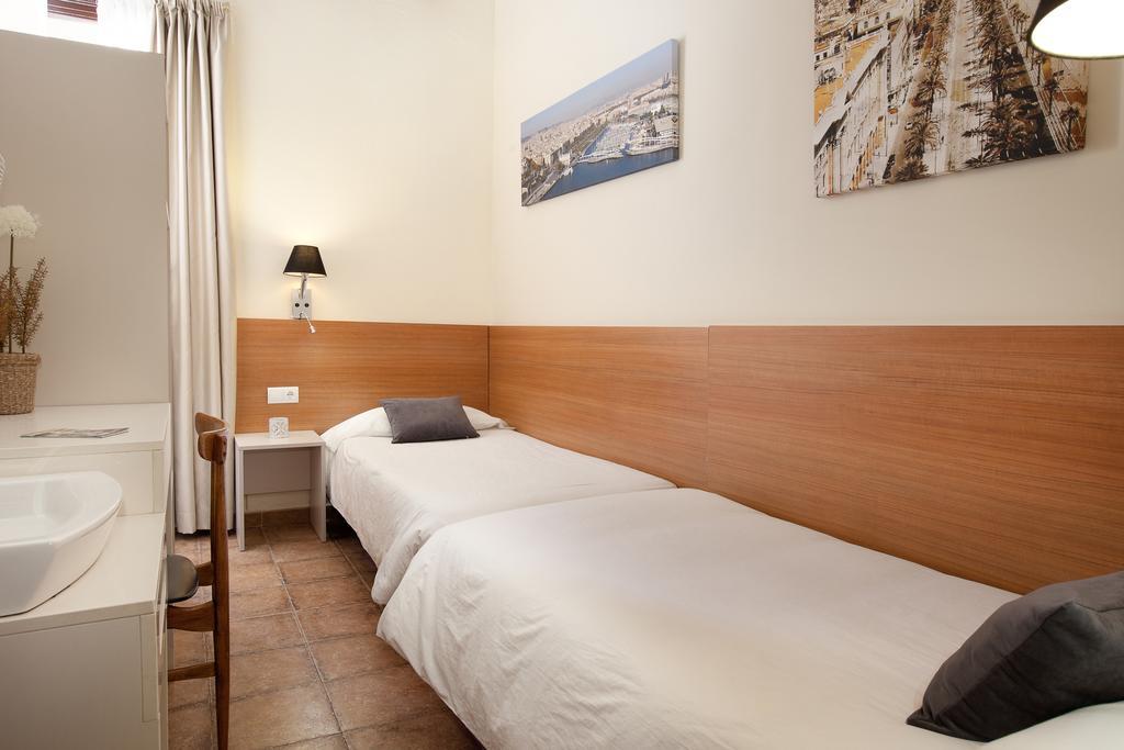 Pension Mariluz Barcelona Bilik gambar