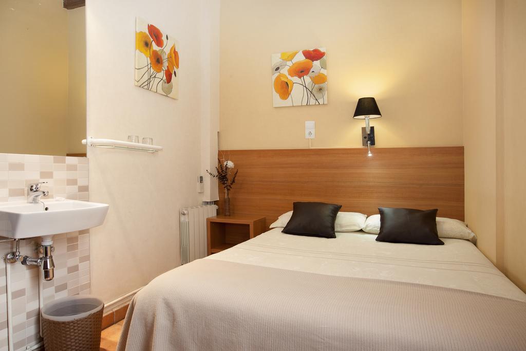 Pension Mariluz Barcelona Bilik gambar