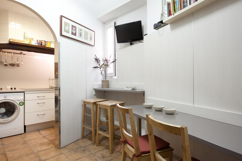 Pension Mariluz Barcelona Luaran gambar